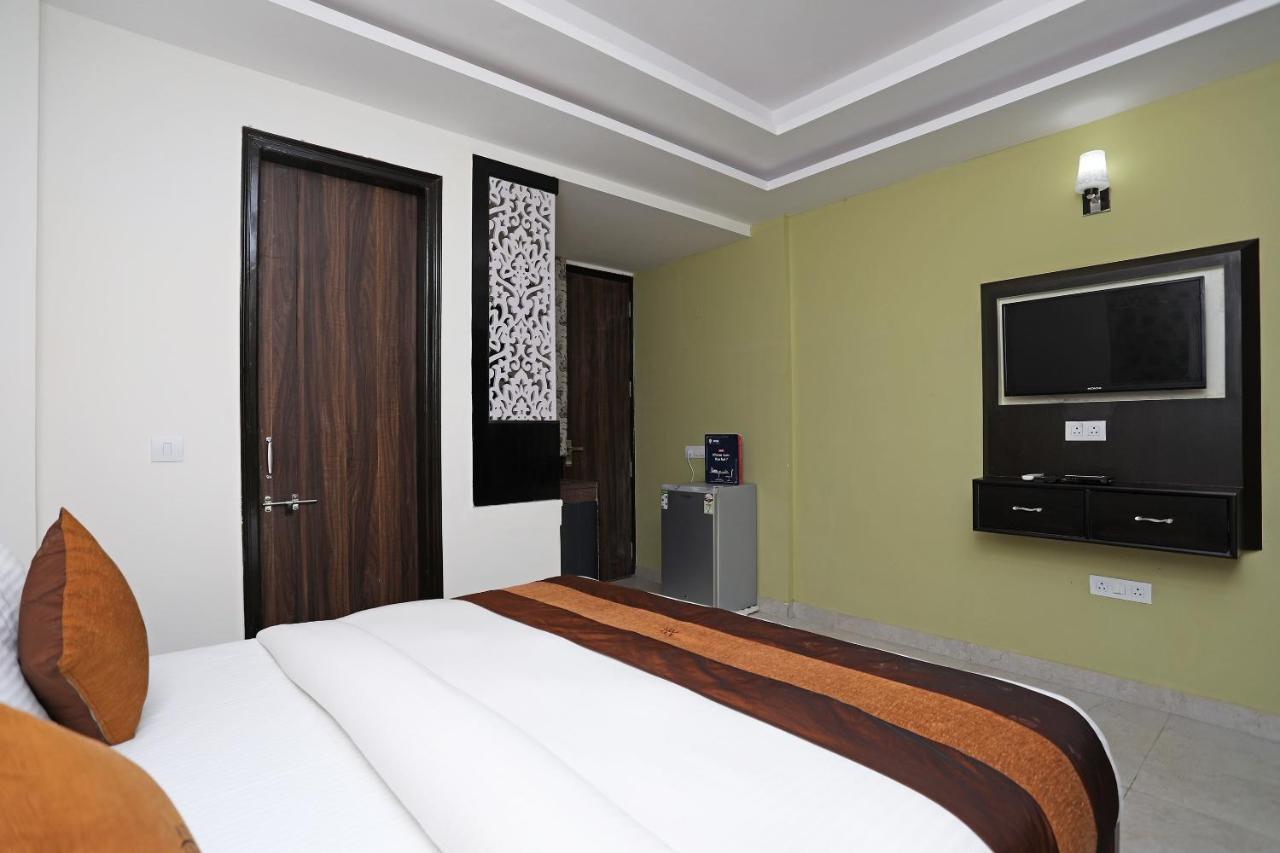 Tipsyy Inn 015 Ґурґаон Екстер'єр фото
